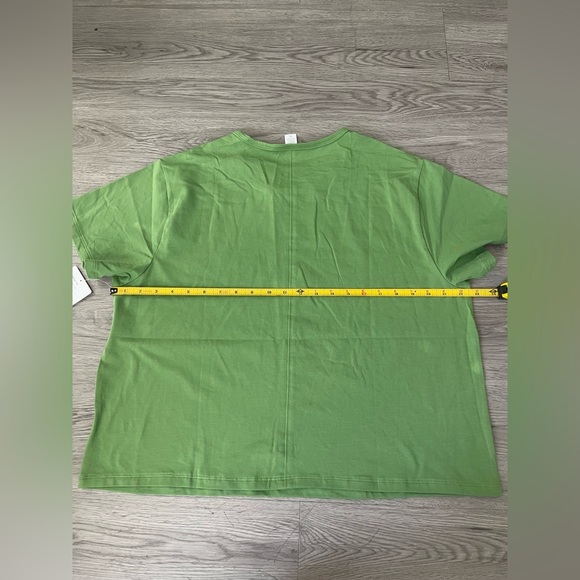 NWT athleta essential tee - Picture 6 of 6